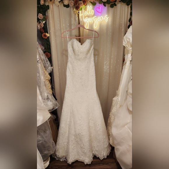 NWT Morilee Ivory Lace Sequin & Pearl Embellished Wedding Gown Sample - Picture 5 of 17